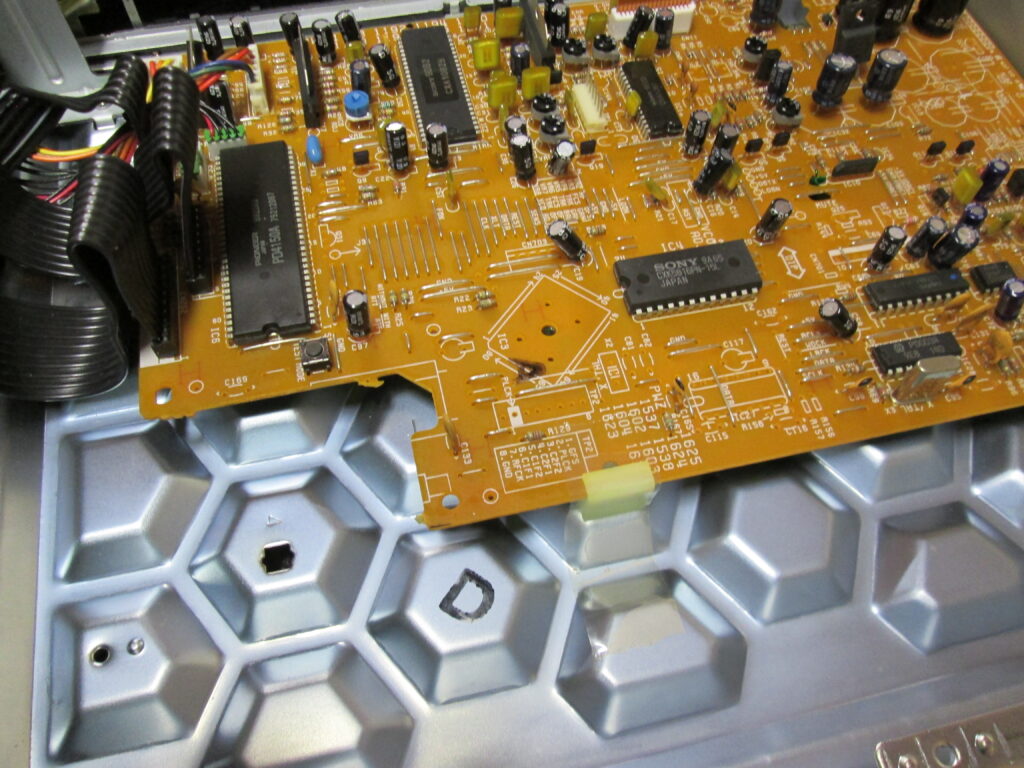 Main circuit board of Pioneer PD-M410